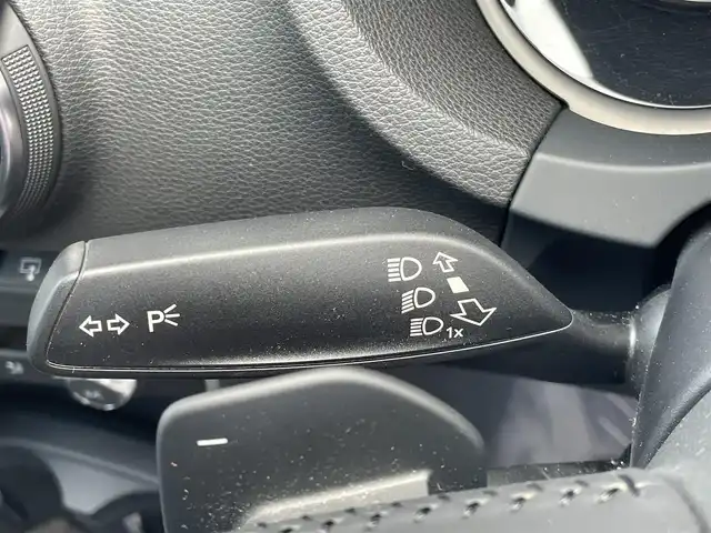 アウディ Ａ３ SB 1．8 TFSIクワトロ 青森県 2014(平26)年 2.9万km パール ４WD/純正メーカーナビ/(AM/FM/CD/DVD/Bluetooth/フルセグTV)/バックカメラ/電動パーキング/パドルシフト/スタートストップシステム/LEDオートライト/ステアリングスイッチ/後方ドライブレコーダー/純正1７インチAW/ETC/オートエアコン/ABS/エアバック　W/サイド/カーテン/前後コーナー/横滑り防止機能/スペアキー×1/保証書/取扱説明書/ナビ取扱説明書