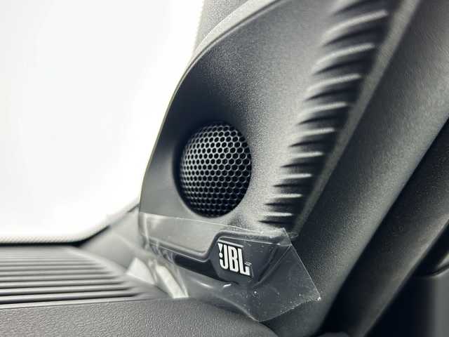 トヨタ ランドクルーザー ２５０ ZX ファーストエディション 大阪府 2024(令6)年 2.2万km プラチナホワイトパールマイカ JBLプレミアムサウンドシステム/チルト＆スライド電動ムーンルーフ/ルーフレール/純正12.3インチディスプレイオーディオplus/【AM/FM/Bluetooth/フルセグTV/HDMI】/パノラミックビューモニター/茶色本革シート/デジタルインナーミラー/置くだけ充電/カラーヘッドアップディスプレイ/挟み込み防止機能付きハンズフリーパワーバックドア/前後ドライブレコーダー【TZ-DR500】/パドルシフト/純正18インチAW/純正フロアマット/トヨタ チームメイト【アドバンスト ドライブ】/トヨタセーフティセンス/・プリクラッシュセーフティ/・レーントレーシングアシスト/・レーンディパーチャーアラート/・アダプティブハイビームシステム/・ロードサインアシスト/・ドライバー異常時対応システム/・プロアクティブドライビングアシスト/・発進遅れ告知機能/・フロントクロストラフィックアラート/・レーンチェンジアシスト/ブラインドスポットモニター/ISOFIX