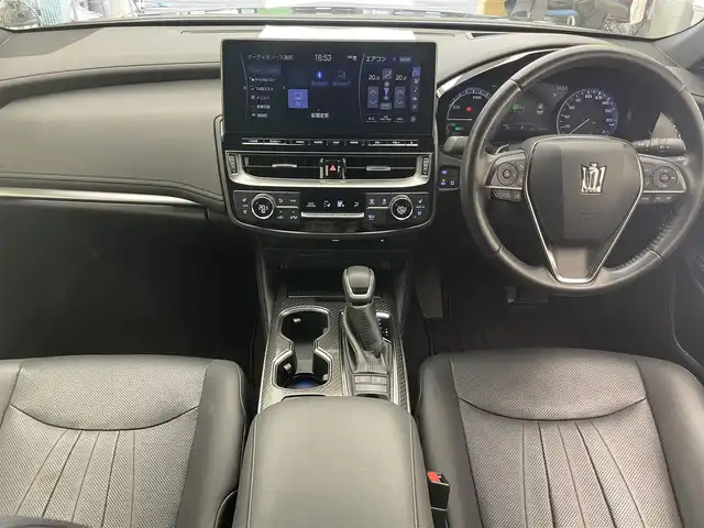 トヨタ クラウン ハイブリッド RS アドバンス 愛知県 2021(令3)年 2.8万km プレシャスブラックパール 純正１２．３型ＤＡナビ　ムーンルーフ　後期型　デジイン　黒革　フルセグＴＶ　ＤＶＤ　前後ドラレコ　ＥＴＣ２．０　ＨＵＤ　セーフティセンス　衝突軽減　追従クルコン　ＢＳＭ　社外アルミ　ベンチレーション　シートヒーター　LEDヘッドライト　オートハイビーム　nanoeX　パドルシフト　パワーシート　全方位カメラ　パノラミックビューモニター　禁煙車　プッシュスタート　スマートキー　純正フロアマット