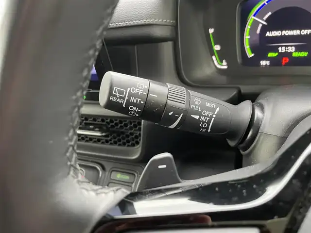 ホンダ ステップワゴン スパーダ eHEV 福岡県 2022(令4)年 4.4万km プラチナホワイトパール 横滑り防止機能/レーンキープアシスト/衝突被害軽減システム/バックカメラ/ACC/ビルトインETC/純正ナビ/フルセグTV/Bluetooth/USB/１２Vソケット/HDMI/純正フロアマット/純正AW/Dualエアコン/ハーフレザーシート/シートメモリー/シートヒーター/エアシート/オートマチックハイビーム