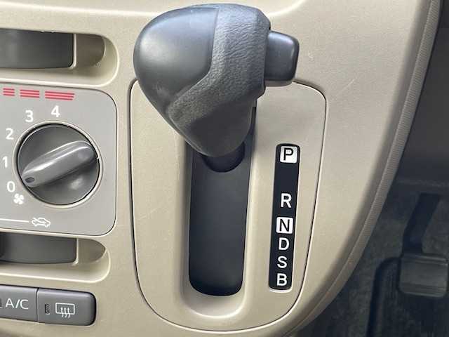 ダイハツ ムーヴ L スマートセレクション SA 茨城県 2014(平26)年 2.2万km ファイアークォーツレッドM ナビ　/-TV/AM/FM/電動格納ミラー　/アイドリングストップ　/ＳＩＢＩＬＬＡアルミホイール　/パワーウィンドウ　/パワーウィンドウ　/社外フロアマット　/横滑り防止装置　/エアバックＷ