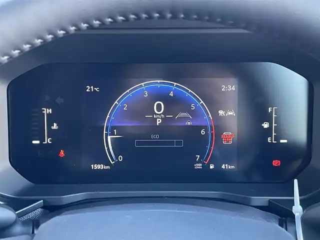 トヨタ ランドクルーザー ２５０ VX 東京都 2025(令7)年 0.2万km ブラック プリクラッシュセーフティ/レーントレーシングアシスト/レーンディパーチャーアラート/12.3インチ純正メーカーナビ/フルセグテレビ/Bluetooth/USB HDMI接続/サンルーフ/レザーシート/シートーヒーター/シートベンチレーション/デジタルインナーミラー/パノラマモニター/3眼LEDヘッドライト/パワーバックドア/ルーフレール/スマートキー/ステアリングヒーター/クルーズコントロール