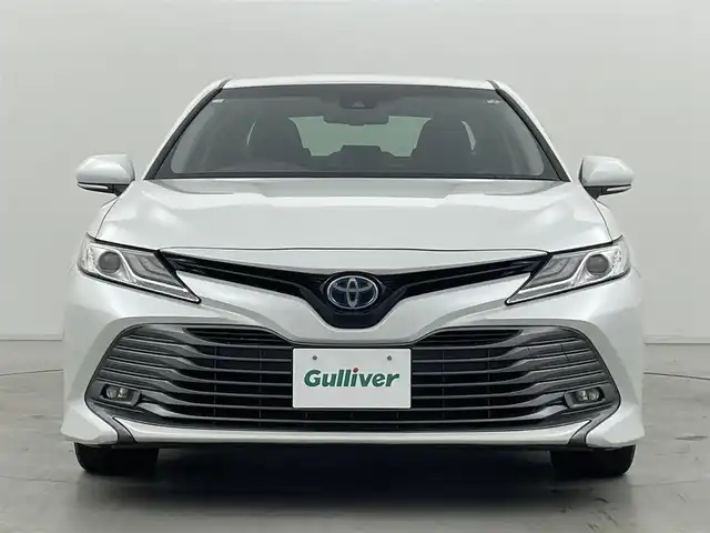 トヨタ カムリ G レザーパッケージ 群馬県 2018(平30)年 7万km プラチナホワイトパールマイカ 純正8インチT-Connect SDナビゲーションシステム/・AM/FM/CD/SD/・Bluetooth/AUX/USB/・DVD/Blu-ray/ETC2.0ユニット（ビルトイン）ナビ連動タイプ/バックカメラ/トヨタセーフティセンス/・プリクラッシュセーフティ/・レーンディパーチャーアラート/・レーダークルーズコントロール（全車速追従機能付）/・オートマチックハイビーム/本革シート/前席パワーシート/シートヒーター/電動パーキングブレーキ/オートブレーキホールド/Bi-Beam LEDヘッドランプ（オートレベリング機能付）/カラーヘッドアップディスプレイ/純正17インチアルミホイール/純正フロアマット