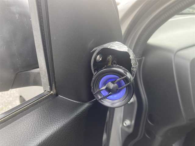 スズキ アルト ワークス 兵庫県 2016(平28)年 4.1万km シルバー 社外オーディオ/Bluetooth/CD/USB/FM/プッシュスタート/社外ステアリング/5速MT/オートゲージ ブースト計/電動格納ミラー/純正フロアマット/ドライブレコーダー前後/スマートキー/ロールバー/社外エアロ/社外アルミホイール/KYBサスペンション/Ignite VSD alpha 16V（点火コイル電圧ブースト）/GReddy インタークーラー/スポーツペダル/フォグランプ/ドアバイザー/取扱説明書/保証書/AAC/スマートキー×2