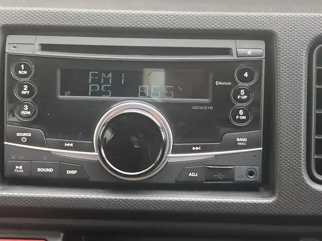 スズキ アルト ワークス 兵庫県 2016(平28)年 4.1万km シルバー 社外オーディオ/Bluetooth/CD/USB/FM/プッシュスタート/社外ステアリング/5速MT/オートゲージ ブースト計/電動格納ミラー/純正フロアマット/ドライブレコーダー前後/スマートキー/ロールバー/社外エアロ/社外アルミホイール/KYBサスペンション/Ignite VSD alpha 16V（点火コイル電圧ブースト）/GReddy インタークーラー/スポーツペダル/フォグランプ/ドアバイザー/取扱説明書/保証書/AAC/スマートキー×2
