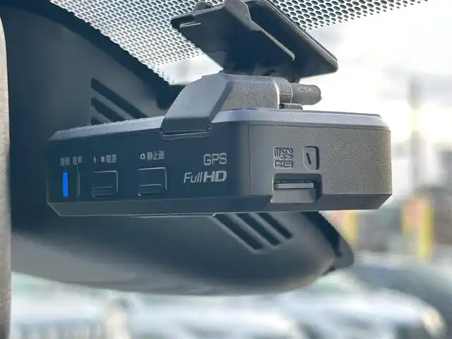 日産 セレナ e－パワー ハイウェイスター V 富山県 2018(平30)年 7.8万km マルーンレッド 2トーン 純正９型ナビ/フルセグＴＶ／Ｂｌｕｅｔｏｏｔｈ/フリップダウンモニター/アラウンドビューモニター/デジタルインナーミラー/ステアリングヒーター/プロパイロット/両側電動スライドドア/ＬＥＤヘッドライト/レーンキープアシスト/ドライブレコーダー/電動パーキング/オートホールド/スペアキー1本/保証書有り