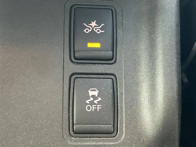 日産 セレナ e－パワー ハイウェイスター V 富山県 2018(平30)年 7.8万km マルーンレッド 2トーン 純正９型ナビ/フルセグＴＶ／Ｂｌｕｅｔｏｏｔｈ/フリップダウンモニター/アラウンドビューモニター/デジタルインナーミラー/ステアリングヒーター/プロパイロット/両側電動スライドドア/ＬＥＤヘッドライト/レーンキープアシスト/ドライブレコーダー/電動パーキング/オートホールド/スペアキー1本/保証書有り