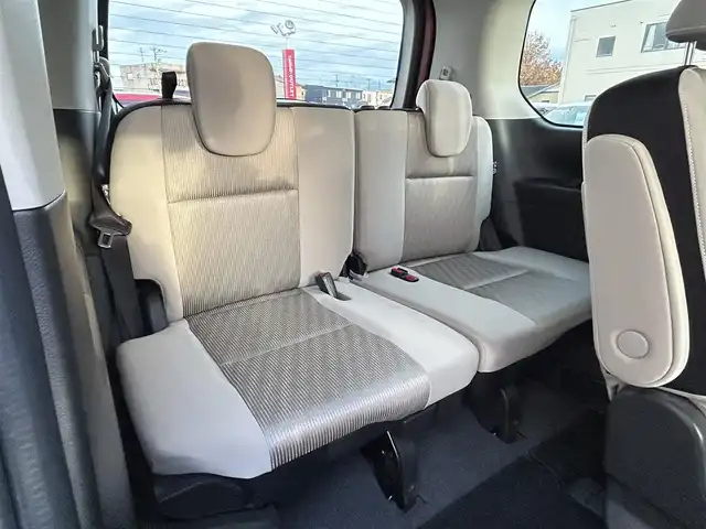 日産 セレナ e－パワー ハイウェイスター V 富山県 2018(平30)年 7.8万km マルーンレッド 2トーン 純正９型ナビ/フルセグＴＶ／Ｂｌｕｅｔｏｏｔｈ/フリップダウンモニター/アラウンドビューモニター/デジタルインナーミラー/ステアリングヒーター/プロパイロット/両側電動スライドドア/ＬＥＤヘッドライト/レーンキープアシスト/ドライブレコーダー/電動パーキング/オートホールド/スペアキー1本/保証書有り