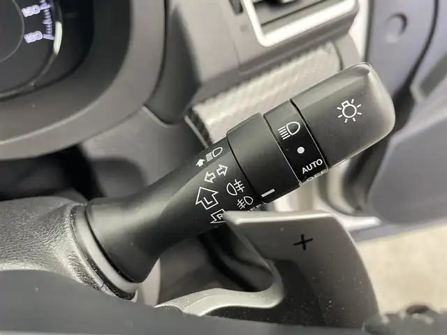スバル フォレスター S－リミテッド 富山県 2015(平27)年 6.9万km クリスタルホワイトP 4WD/社外ナビ（AM/FM/CD/DVD/SD/USB/BT）/フルセグTV/衝突被害軽減ブレーキ/レーンキープアシスト/アダプティブクルーズコントロール/オートライト/電動リアゲート/ＥＴＣ　/ドライブレコーダー/パドルシフト　/ハーフレザーシート/前席席シートヒーター／パワーシート/純正18インチAW/純正フロアマット/プッシュスタート