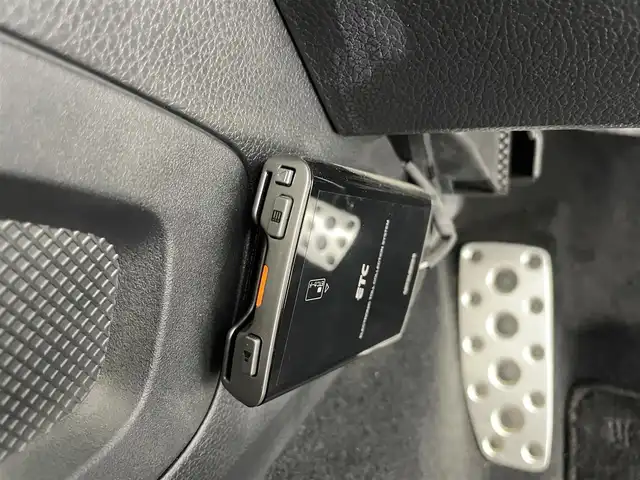 スバル フォレスター S－リミテッド 富山県 2015(平27)年 6.9万km クリスタルホワイトP 4WD/社外ナビ（AM/FM/CD/DVD/SD/USB/BT）/フルセグTV/衝突被害軽減ブレーキ/レーンキープアシスト/アダプティブクルーズコントロール/オートライト/電動リアゲート/ＥＴＣ　/ドライブレコーダー/パドルシフト　/ハーフレザーシート/前席席シートヒーター／パワーシート/純正18インチAW/純正フロアマット/プッシュスタート