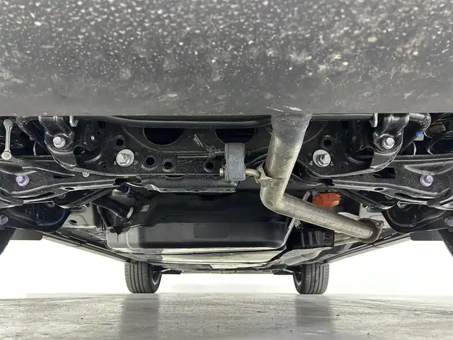 レクサス ＮＸ 350h Fスポーツ 佐賀県 2024(令6)年 0.5万km グラファイトブラックガラスフレーク 純正14インチディスプレイーディオ/フルセグTV/Bluetooth/Applecarplay/Androidauto/ナビ機能付き/全方位バックカメラ/衝突被害軽減システム/レーダークルーズコントロール/レーンアシスト/ブラインドスポットモニター/クリアランスソナー/ロードサインアシスト/オートライト/オートマチックハイビーム/3眼LEDヘッドライト/LEDフォグライト/ビルトインETC2.0 /パーキングアシスト/電子パーキング/ブレーキホールド/パワーバックドア/前方ドライブレコーダー/ステアリングヒーター/純正20インチアルミホイール/運転席・助手席パワーシート/運転席・助手席シートヒーター/運転席・助手席エアシート/メモリーシート/パドルシフト/ISOFIX対応シート/純正フロアマット