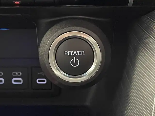 トヨタ ハリアー ハイブリッド G 滋賀県 2024(令6)年 3.3万km ブラック 純正メーカーナビ/バックカメラ/デジタルインナーミラー/ハーフレザーシート/パワーシート/パワーバックドア/オートマチックハイビーム/LEDヘッドライト/追従クルーズコントロール/純正１８AW/スマートキー/ビルトインETC