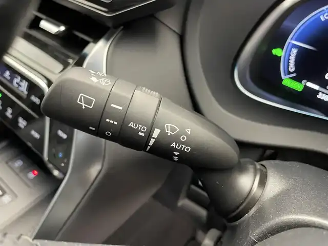 トヨタ ハリアー ハイブリッド G 滋賀県 2024(令6)年 3.3万km ブラック 純正メーカーナビ/バックカメラ/デジタルインナーミラー/ハーフレザーシート/パワーシート/パワーバックドア/オートマチックハイビーム/LEDヘッドライト/追従クルーズコントロール/純正１８AW/スマートキー/ビルトインETC