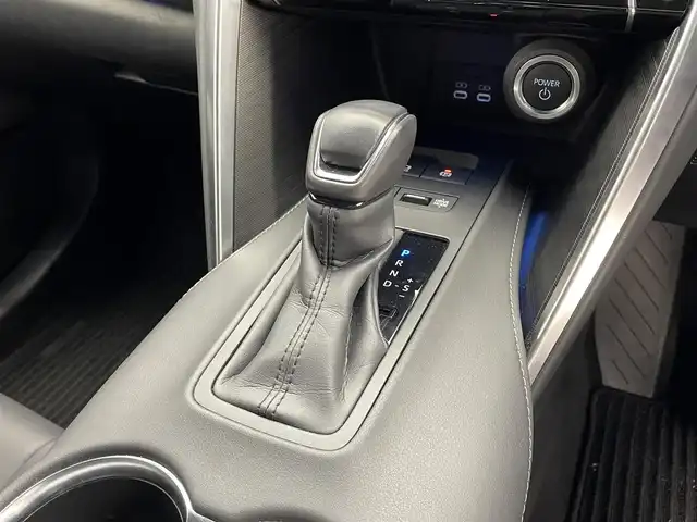 トヨタ ハリアー ハイブリッド G 滋賀県 2024(令6)年 3.3万km ブラック 純正メーカーナビ/バックカメラ/デジタルインナーミラー/ハーフレザーシート/パワーシート/パワーバックドア/オートマチックハイビーム/LEDヘッドライト/追従クルーズコントロール/純正１８AW/スマートキー/ビルトインETC