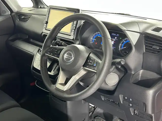 日産 ルークス HWS Gターボ プロパイロットED 佐賀県 2020(令2)年 5.2万km スパークリングレッド/ブラック 純正9型ナビ/ＡＭ/ＦＭ/CD/DVD/Bluetooth/フルセグTV/全方位カメラ/プロパイロット/純正ドライブレコーダー/衝突被害軽減システム/レーンアシスト/コーナーセンサー/ETC/LEDヘッドライト/フォグランプ/オートエアコン/盗難防止装置/横滑り防止装置/車線逸脱警報/オートライト/スマートキー/プッシュスタート/純正フロアマット/純正15インチアルミホイール	/ステアリングスイッチ/電動格納ミラー/ドアバイザー