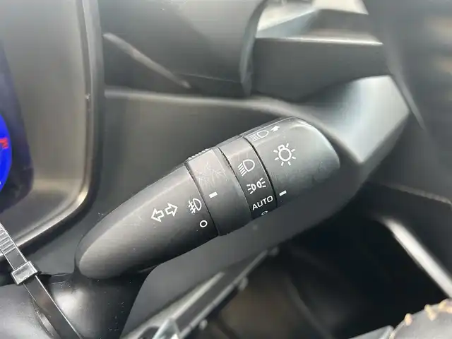 トヨタ カローラツーリング ハイブリッド ダブルバイビー 岡山県 2020(令2)年 7.4万km ホワイトパールクリスタルシャイン 登録時走行距離73409km/モデリスタフルエアロ/純正8インチナビ/フルセグTV(AM.FM.CD.DVD.TV.BT)/バックカメラ/トヨタセーフティセンス/・プリクラッシュセーフティ/・レーンキープアシスト/・レーダークルーズコントロール/・オートマチックハイビーム/ヘッドアップディスプレイ/ビルトインETC/シートヒーター/ステアリングヒーター/クリアランスソナー/オートブレーキホールド/横滑り防止装置/オートライト/アイドリングストップ/USB入力端子/プッシュスタート/17インチ純正AW/純正フロアマット/LEDヘッドライト