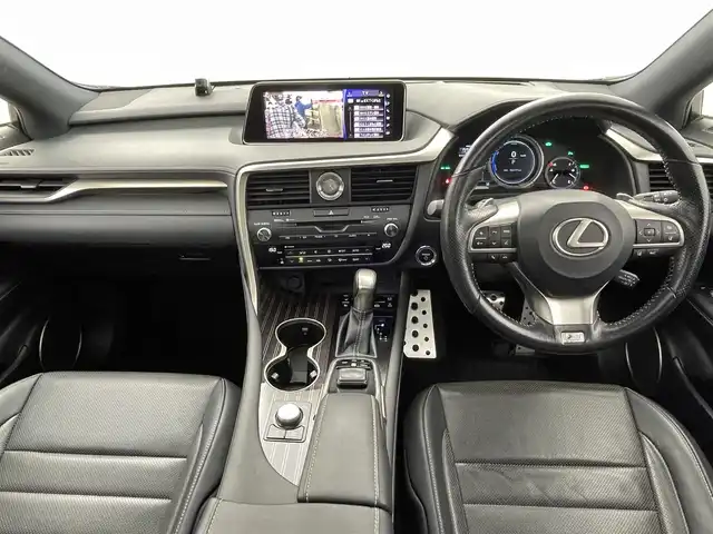レクサス ＲＸ 450h Fスポーツ 熊本県 2015(平27)年 8.3万km ホワイトノーヴァガラスフレーク 禁煙車　/純正ナビ（ＣＤ・ＤＶＤ・フルセグ・ＢＴ・ＳＤ・ＵＳＢ）/バックカメラ　/ビルトインＥＴＣ２．０　/前席シートヒーター　/前席エアーシート　/全席パワーシート　/ステアリングヒーター/前後クリアランスソナー　/レクサスセーフティシステム/・レーダークルーズコントロール/・プリクラッシュセーフティ/・レーンチェンジアシスト/・オートマチックハイビーム/・ブラインドスポットモニター/横滑り防止/ヘッドアップディスプレイ/パワーバックドア/純正フロアマット/純正２０インチAW/オートライト/LEDヘッドライト/フォグライト/スマートキー/プッシュスタート