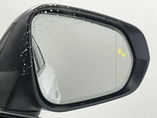 レクサス ＲＸ 450h Fスポーツ 熊本県 2015(平27)年 8.3万km ホワイトノーヴァガラスフレーク 禁煙車　/純正ナビ（ＣＤ・ＤＶＤ・フルセグ・ＢＴ・ＳＤ・ＵＳＢ）/バックカメラ　/ビルトインＥＴＣ２．０　/前席シートヒーター　/前席エアーシート　/全席パワーシート　/ステアリングヒーター/前後クリアランスソナー　/レクサスセーフティシステム/・レーダークルーズコントロール/・プリクラッシュセーフティ/・レーンチェンジアシスト/・オートマチックハイビーム/・ブラインドスポットモニター/横滑り防止/ヘッドアップディスプレイ/パワーバックドア/純正フロアマット/純正２０インチAW/オートライト/LEDヘッドライト/フォグライト/スマートキー/プッシュスタート