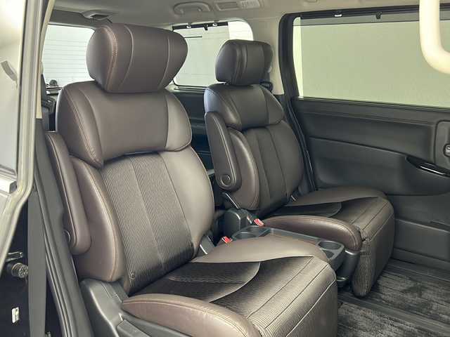 日産 エルグランド 250HWS S アーバンクロム 宮城県 2021(令3)年 4万km 黒 純正９インチナビ/ＣＤ／ＤＶＤ／Ｂｌｕｅｔｏｏｔｈ／ブルーレイ/バックカメラ/インテリジェントアラウンドビューモニター/ハーフレザーシート/３６０°セーフティアシスト/ＥＴＣ２．０/ナビ連動ドラレコ/両側パワースライドドア/エマージェンシーブレーキ/レーダークルーズコントロール