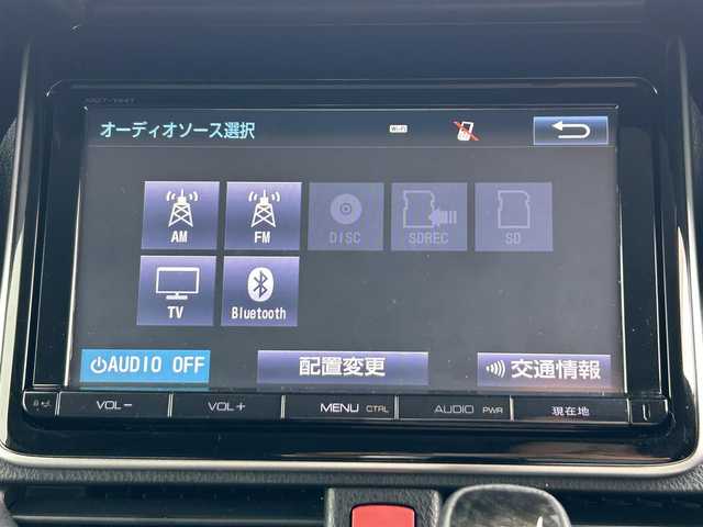 トヨタ エスクァイア Gi 奈良県 2016(平28)年 4.9万km ホワイトパールクリスタルシャイン 純正ナビ　/フルセグ　/Bluetooth　/ビルドインETC　/両側パワスラ　/シートヒーター　/バックカメラ　/クルーズコントロール　/純正フロアマット　/純正アルミホイール　/オートライト　/盗難防止装置/レーンキープアシスト/衝突被害軽減システム