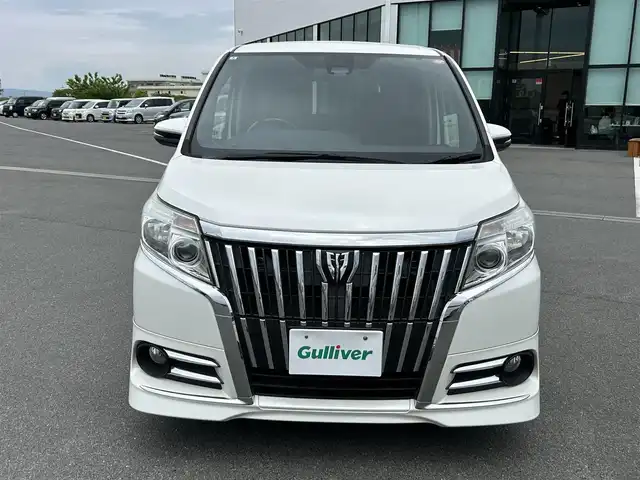 トヨタ エスクァイア Gi 奈良県 2016(平28)年 4.9万km ホワイトパールクリスタルシャイン 純正ナビ　/フルセグ　/Bluetooth　/ビルドインETC　/両側パワスラ　/シートヒーター　/バックカメラ　/クルーズコントロール　/純正フロアマット　/純正アルミホイール　/オートライト　/盗難防止装置/レーンキープアシスト/衝突被害軽減システム
