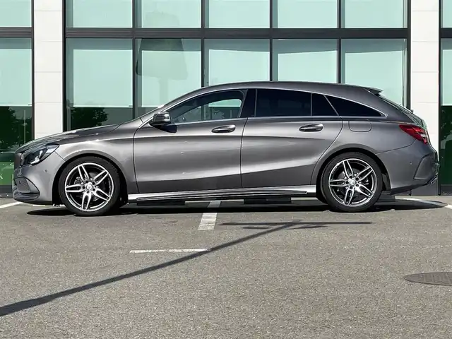 メルセデス・ベンツ ＣＬＡ１８０ Sブレイク　スポーツ 和歌山県 2016(平28)年 5.8万km ガンＭ 後期型/純正8インチナビ/バックカメラ/BT/衝突軽減ブレーキ/レーダークルコン/前後コーナーセンサー/オートライト/ETC2.0 /サンルーフ/キーレスゴー/シートメモリー/パワーシート/ステリモ/電動リアゲート/シートヒーター/パドルシフト