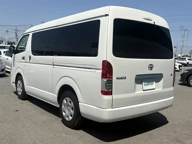 トヨタ ハイエース GL 徳島県 2023(令5)年 2.4万km ホワイトパールクリスタルシャイン モデリスタエアロ/純正ナビ【NSZT-W68T】/デジタルインナーミラー/衝突被害軽減システム/レーンキープアシスト/横滑り防止装置/オートマチックハイビーム/前後コーナーセンサー/ＥＴＣ/バックカメラ/ドライブレコーダー/プッシュスタート/スマートキー