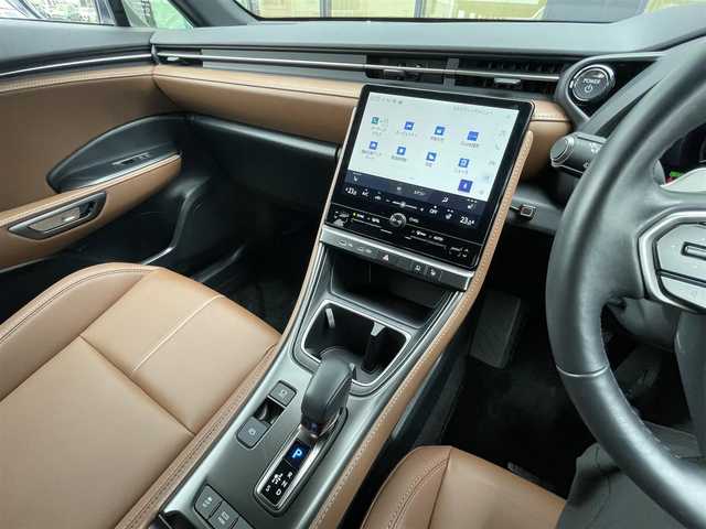 レクサス ＬＢＸ リラックス 石川県 2024(令6)年 1.2万km ソニッククォーツ 純正メモリナビ/（DTV・Bluetooth）/TVキャンセラー/オートパーク/衝突軽減/レーンキープアシスト/操舵支援/追従機能付きクルーズコントロール/クリアランスソナー/パーキングサポートブレーキ/BSM/パノラマビューモニター/ETC2.0ビルドイン/ドライブレコーダー/革ステアリング/パドルシフト/ステアリングヒーター/茶革シート/D席シートメモリー/D席パワーシート/前席シートヒーター/パワーバックドア/自動防眩ミラー/フロアマット/LEDヘッドライト/フォグランプ/ウィンカーミラー/電格ミラー/オートハイビーム