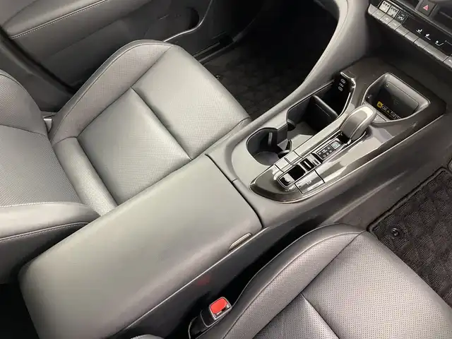 トヨタ クラウン スポーツ Z 新潟県 2024(令6)年 3.4万km パール 純正12.3インチメーカーオプションナビ/ブラインドスポットモニター(BSM)/デジタルインナーミラー/革シート/前席両側パワーシート/前席両側ベンチレーション/ETC2.0/パワーバックドア/全方位カメラ/RS-R　ダウンサス(純正サス積載あり)/LEDライト/法人ワンオーナー/レーザークルーズコントロール/衝突軽減ブレーキ/前後ドライブレコーダー/Miracast/フルセグ