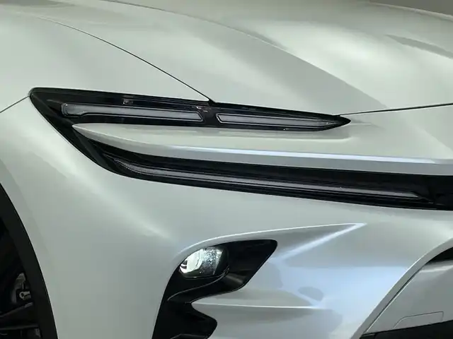 トヨタ クラウン スポーツ Z 新潟県 2024(令6)年 3.4万km パール 純正12.3インチメーカーオプションナビ/ブラインドスポットモニター(BSM)/デジタルインナーミラー/革シート/前席両側パワーシート/前席両側ベンチレーション/ETC2.0/パワーバックドア/全方位カメラ/RS-R　ダウンサス(純正サス積載あり)/LEDライト/法人ワンオーナー/レーザークルーズコントロール/衝突軽減ブレーキ/前後ドライブレコーダー/Miracast/フルセグ