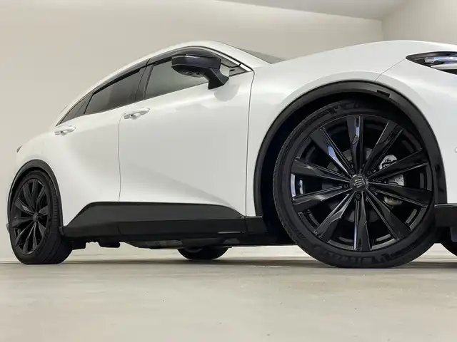 トヨタ クラウン スポーツ Z 新潟県 2024(令6)年 3.4万km パール 純正12.3インチメーカーオプションナビ/ブラインドスポットモニター(BSM)/デジタルインナーミラー/革シート/前席両側パワーシート/前席両側ベンチレーション/ETC2.0/パワーバックドア/全方位カメラ/RS-R　ダウンサス(純正サス積載あり)/LEDライト/法人ワンオーナー/レーザークルーズコントロール/衝突軽減ブレーキ/前後ドライブレコーダー/Miracast/フルセグ