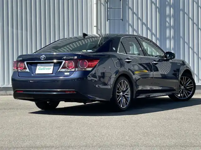 トヨタ クラウン ハイブリッド アスリートG 愛媛県 2016(平28)年 5.3万km ダークブルーマイカメタリック 【ジャパンカラーセレクションパッケージ:群青】/メーカーナビ・フルセグＴＶ　/サンルーフ　/茶レザーシート　/エアシート/シートヒーター/レーダークルーズコントロール/クリアランスソナー/ブラインドスポットモニター/ハンドルヒーター　/バックカメラ　/パワーシート（運転席メモリー付）/ドライブレコーダー　/純正ＥＴＣ２．０　/ＬＥＤオートライト　/ＢＳＭ/スマートキー2本/カードキー/保証書オットマン