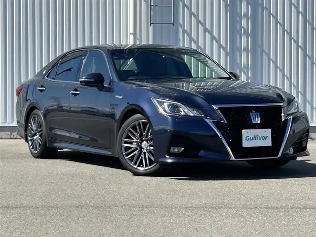 トヨタ クラウン ハイブリッド アスリートG 愛媛県 2016(平28)年 5.3万km ダークブルーマイカメタリック 【ジャパンカラーセレクションパッケージ:群青】/メーカーナビ・フルセグＴＶ　/サンルーフ　/茶レザーシート　/エアシート/シートヒーター/レーダークルーズコントロール/クリアランスソナー/ブラインドスポットモニター/ハンドルヒーター　/バックカメラ　/パワーシート（運転席メモリー付）/ドライブレコーダー　/純正ＥＴＣ２．０　/ＬＥＤオートライト　/ＢＳＭ/スマートキー2本/カードキー/保証書オットマン