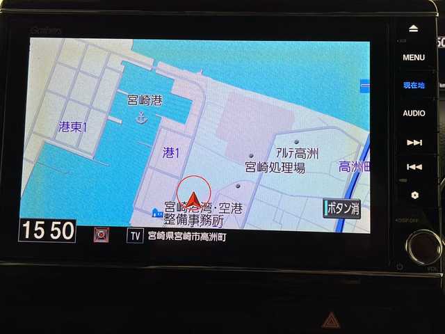 ホンダ Ｎ ＢＯＸ カスタム G EX ターボ ホンダセンシング 宮崎県 2017(平29)年 4万km プレミアムホワイトパールⅡ Honda SENSING/〇衝突軽減ブレーキ〈CMBS〉/〇誤発進抑制機能/〇後方誤発進抑制機能/〇歩行者事故低減ステアリング/〇路外逸脱抑制機能/〇ACC〈アダプティブ・クルーズ・コントロール〉/〇LKAS〈車線維持支援システム〉/〇オートハイビーム/〇先行車発進お知らせ機能/〇標識認識機能/純正8インチSDナビ/フルセグTV/CD/DVD/Bluetooth/バックカメラ/両側パワースライドドア/パドルシフト/ハーフレザーシート/LEDヘッドライト/純正14インチAW/純正ドライブレコーダー（/ETC