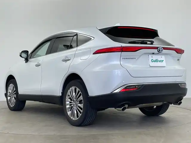 トヨタ ハリアー ハイブリッド Z レザーパッケージ 鹿児島県 2023(令5)年 3万km パール 純正12.3型ナビ /・Bluetooth/・フルセグTV/・AM/・FM/AppleCarPlay/AndroidAuto/フロント・サイド・バックカメラ/ETC2.0 /JBLサウンドシステム /デジタルインナーミラー型ドラレコ /ステアリングヒーター/ワイヤレス充電/前席ベンチレーション＆シートヒーター/電子パーキングブレーキ/オートホールド/前席パワーシート/シートメモリー/ブラインドスポットモニター/純正AW/純正LEDヘッドライト/純正フロアマット