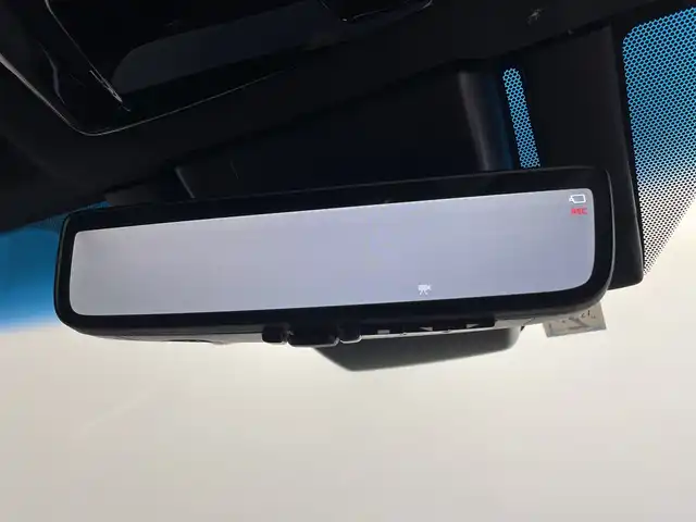 トヨタ ハリアー ハイブリッド Z レザーパッケージ 鹿児島県 2023(令5)年 3万km パール 純正12.3型ナビ /・Bluetooth/・フルセグTV/・AM/・FM/AppleCarPlay/AndroidAuto/フロント・サイド・バックカメラ/ETC2.0 /JBLサウンドシステム /デジタルインナーミラー型ドラレコ /ステアリングヒーター/ワイヤレス充電/前席ベンチレーション＆シートヒーター/電子パーキングブレーキ/オートホールド/前席パワーシート/シートメモリー/ブラインドスポットモニター/純正AW/純正LEDヘッドライト/純正フロアマット