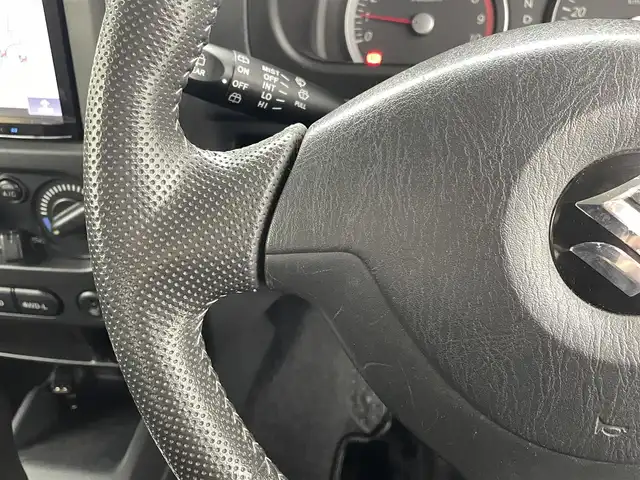スズキ ジムニー クロスアドベンチャー XC 熊本県 2011(平23)年 10.7万km クエーサーグレーメタリック 禁煙車　/社外ナビ　/ＥＴＣ　/運転席シートヒーター　/電動格納ミラー　/純正フロアマット　/純正１６インチＡＷ　/ＬＥＤヘッドライト