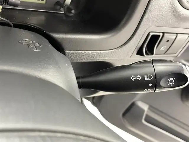 スズキ ジムニー クロスアドベンチャー XC 熊本県 2011(平23)年 10.7万km クエーサーグレーメタリック 禁煙車　/社外ナビ　/ＥＴＣ　/運転席シートヒーター　/電動格納ミラー　/純正フロアマット　/純正１６インチＡＷ　/ＬＥＤヘッドライト