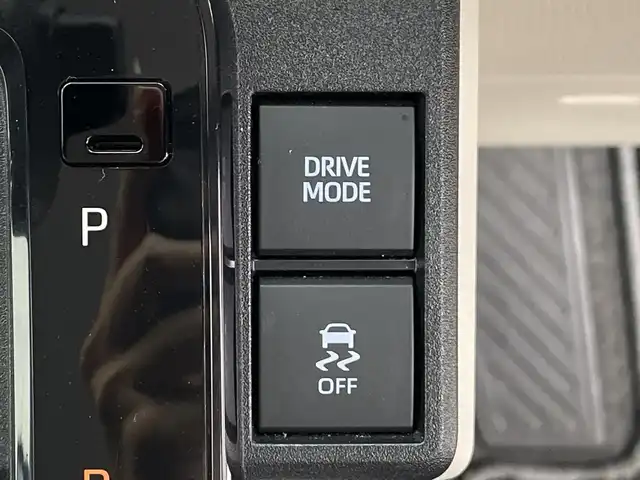 トヨタ シエンタ Z 鹿児島県 2022(令4)年 4.2万km ホワイトパールクリスタルシャイン ワンオーナー/禁煙車/純正ナビ/・Bluetooth/・フルセグ/・FM/・AM/Apple Car Play/全方位カメラ/前後ドラレコ/ビルドインETC/両側パワスラ/トヨタセーフティセンス/前後ドラレコ/前後コーナーセンサー/前席シートヒーター/LEDヘッドライト/純正AW/MTモードAT/オートマチックハイビーム/追従型クルーズコントロール/LEDヘッドライト