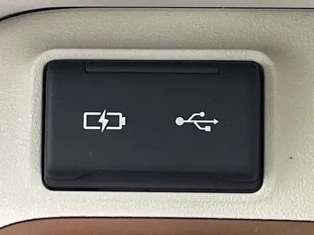 トヨタ シエンタ Z 鹿児島県 2022(令4)年 4.2万km ホワイトパールクリスタルシャイン ワンオーナー/禁煙車/純正ナビ/・Bluetooth/・フルセグ/・FM/・AM/Apple Car Play/全方位カメラ/前後ドラレコ/ビルドインETC/両側パワスラ/トヨタセーフティセンス/前後ドラレコ/前後コーナーセンサー/前席シートヒーター/LEDヘッドライト/純正AW/MTモードAT/オートマチックハイビーム/追従型クルーズコントロール/LEDヘッドライト