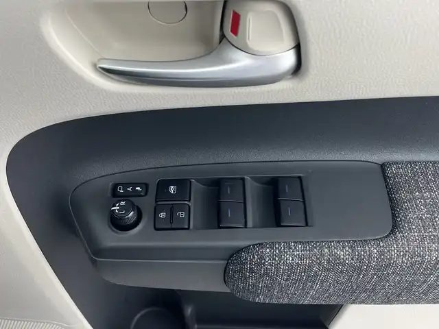 トヨタ シエンタ Z 鹿児島県 2022(令4)年 4.2万km ホワイトパールクリスタルシャイン ワンオーナー/禁煙車/純正ナビ/・Bluetooth/・フルセグ/・FM/・AM/Apple Car Play/全方位カメラ/前後ドラレコ/ビルドインETC/両側パワスラ/トヨタセーフティセンス/前後ドラレコ/前後コーナーセンサー/前席シートヒーター/LEDヘッドライト/純正AW/MTモードAT/オートマチックハイビーム/追従型クルーズコントロール/LEDヘッドライト