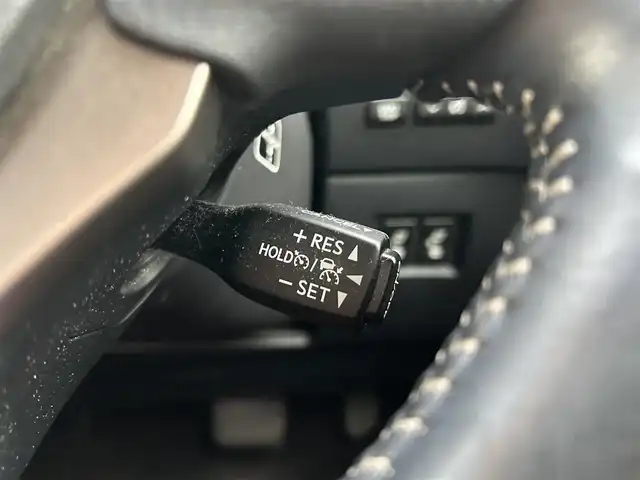 レクサス ＮＸ 300h バージョンL 岡山県 2018(平30)年 7.2万km ソニッククォーツ 登録時走行距離71745km/純正10.3インチナビ/フルセグTV/(AM.FM.TV.CD.DVD.BT)/パノラミックビューモニター/バックカメラ/レーダークルーズコントロール/レーンキープアシスト/AFS/衝突軽減ブレーキ/ETC2.0/全席シートヒーター/エアシート/電動リアゲート/クリアランスソナー/100V充電/MTモード付AT/オートライト/オートマチックハイビーム/フルフラットシート/純正フロアマット/１８インチ純正AW