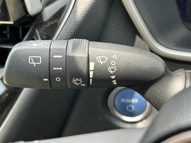 トヨタ カローラ スポーツ ハイブリッドG Z 佐賀県 2018(平30)年 4.8万km ホワイトパールクリスタルシャイン トヨタセーフティセンス/・プリクラッシュセーフティ/・レーンディパーチャーアラート/・レーダークルーズコントロール/ブラインドスポットモニター/純正ドライブレコーダー/前後コーナーセンサー/純正9インチナビ/NSZT-Y66T/・フルセグTV/BT/CD/DVD/バックカメラ/レーダー探知機/A330/LEDヘッドライト/フォグランプ/オートマチックハイビーム/純正18インチAW/ETC/取扱説明書/保証書/整備点検記録簿
