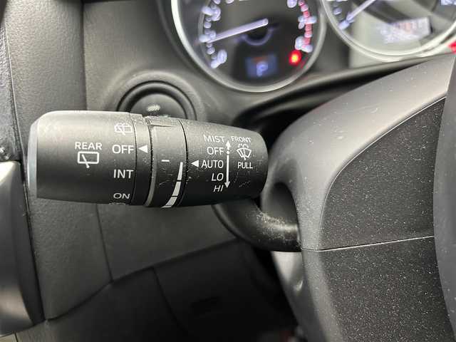 マツダ ＣＸ－５ 25S Lパッケージ 鹿児島県 2015(平27)年 3.7万km クリスタルホワイトパールマイカ BOSEプレミアムサウンド/ブラインドスポットモニタリング/全車速追従機能付マツダレーダークルーズコントロール/アドバンストスマートシティブレーキサポート/AT誤発進抑制制御［前進時/後退時］/アダプティブLEDヘッドライト/レーンキープアシストシステム/交通標識認識システム/純正SDナビ/（CD/DVD/フルセグ/Bluetooth/AUX）/ETC/革巻きステアリング/ステアリングリモコン/前席パワーシート/前席シートヒーター/運転席シートメモリ/前後クリアランスソナー/純正LEDヘッドライト/フロントフォグランプ/オートライト/電動パーキングブレーキ/トノカバー/純正フロアマット/純正19インチアルミ/純正ドアバイザー