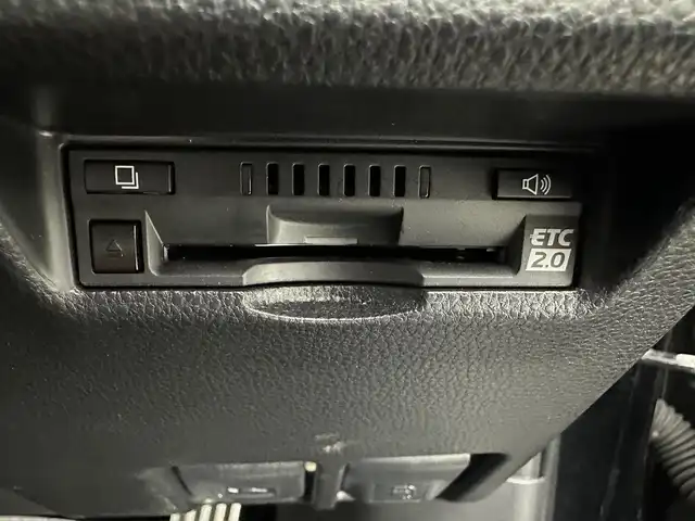 トヨタ ＲＡＶ４ G Zパッケージ 兵庫県 2021(令3)年 8.4万km アティチュードブラックマイカ 純正コネクトナビ/フルセグ BT USB/デジタルインナーミラー/パノラミックビューモニター/モデリスタエアロ/パワーバックドア/ビルトインETC2.0/レーダークルーズコントロール/プリクラッシュセーフティー/BSM/RCTA/PKSB/RSA/LTA/クリアランスソナー/ステアリングヒーター/LEDヘッドライト/フォグライト/オートライト/オートハイビーム/純正マット/ドアバイザー/スマートキー