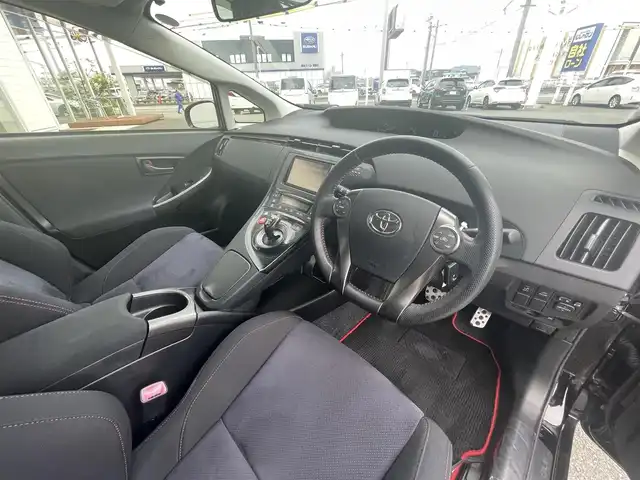 トヨタ プリウス S ツーリングセレ G’s 熊本県 2012(平24)年 9.6万km ブラック (株)IDOMが運営する【じしゃロン熊本店】の自社ローン専用車両になります/こちらは現金またはオートローンご利用時の価格です。自社ローンご希望の方は別途その旨お申付け下さい./社外ナビ/バックカメラ/ステアリングスイッチ/ETC/電動格納ミラー/純正フロアマット