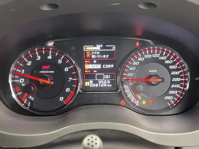 スバル ＷＲＸ ＳＴＩ STI タイプS 大阪府 2018(平30)年 5.9万km クリスタルホワイトP clarionナビ（GCV877D）/（AM/FM/BT/CD/DVD/フルセグTV）/リアビークルディテクション/フロントビューモニター/サイドビューモニター/ハイビームアシスト/前席シートヒーター/運転席パワーシート/純正フロアマット/純正19インチアルミホイール/デュアルエアコン/ETC/バックカメラ（サイド、フロント）