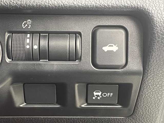 スバル ＷＲＸ ＳＴＩ STI タイプS 群馬県 2018(平30)年 5.9万km クリスタルホワイトP clarionナビ（GCV877D）/（AM/FM/BT/CD/DVD/フルセグTV）/リアビークルディテクション/フロントビューモニター/サイドビューモニター/ハイビームアシスト/前席シートヒーター/運転席パワーシート/純正フロアマット/純正19インチアルミホイール/デュアルエアコン/ETC/バックカメラ（サイド、フロント）