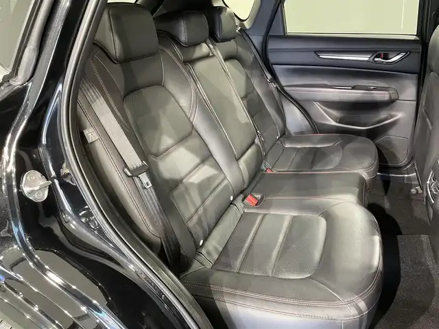 マツダ ＣＸ－５ XD スポーツアピアランス 愛知県 2022(令4)年 2.9万km ジェットブラックマイカ 純正10インチナビ/（Bluetooth/フルセグTV/USB）/BOSEサウンド/衝突軽減ブレーキ/アラウンドビューモニター/レーダークルーズコントロール/シートヒーター/LEDヘッドライト/ETC/ドライブレコーダー/ワイヤレス充電/ブラインドスポットモニター/ステアリングヒーター/パワーシート/電動リアゲート/コーナーセンサー/レーンキープアシスト/スマートキー/純正19インチAW/パドルシフト