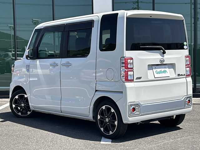 ダイハツ ウェイク G SA 福岡県 2014(平26)年 7.5万km パールホワイトⅢ 社外ナビ（ワンセグ、CD、DVD、Bluetooth）/バックカメラ/衝突回避支援ブレーキ機能/社外15インチアルミホイール/ワンセグTV/LEDヘッドライト/プッシュスタート/電動格納ミラー/ETC/オートライト